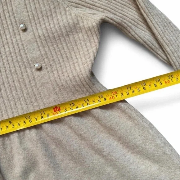 Elegant Beige Long Sleeve Dress - Picture 6 of 6